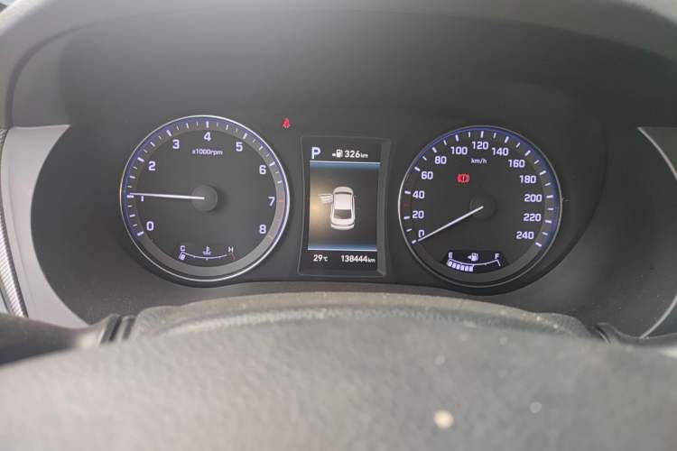 Used Hyundai Mistra 2017 1.8L Automatic Deluxe DLX Model China V Emission Standard Odometer Close Up