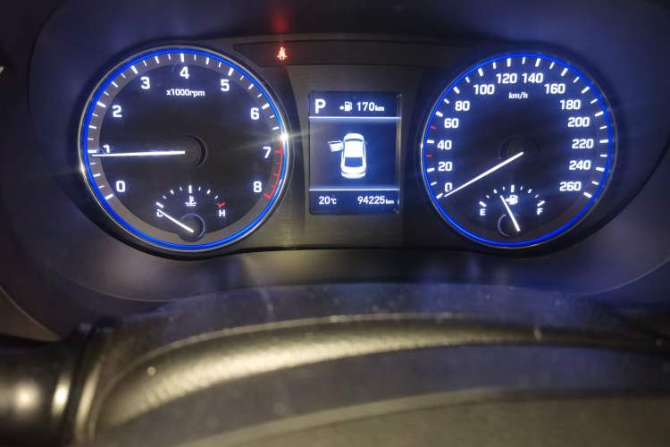 Used Hyundai Mistra 2017 1.6T Automatic Smart GLS China V Standard Odometer Close Up