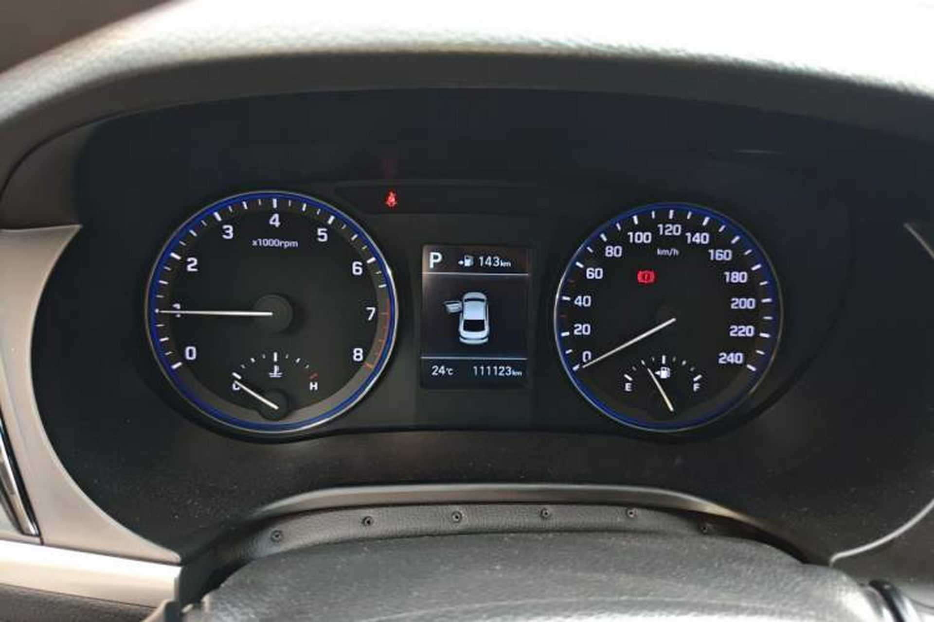 Used Hyundai Mistra 2017 1.8L Automatic Smart GLS China V Standard Odometer Close Up