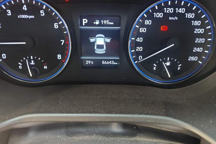 Used Hyundai Mistra 2017 1.6T Automatic Smart GLS China V Standard Odometer Close Up
