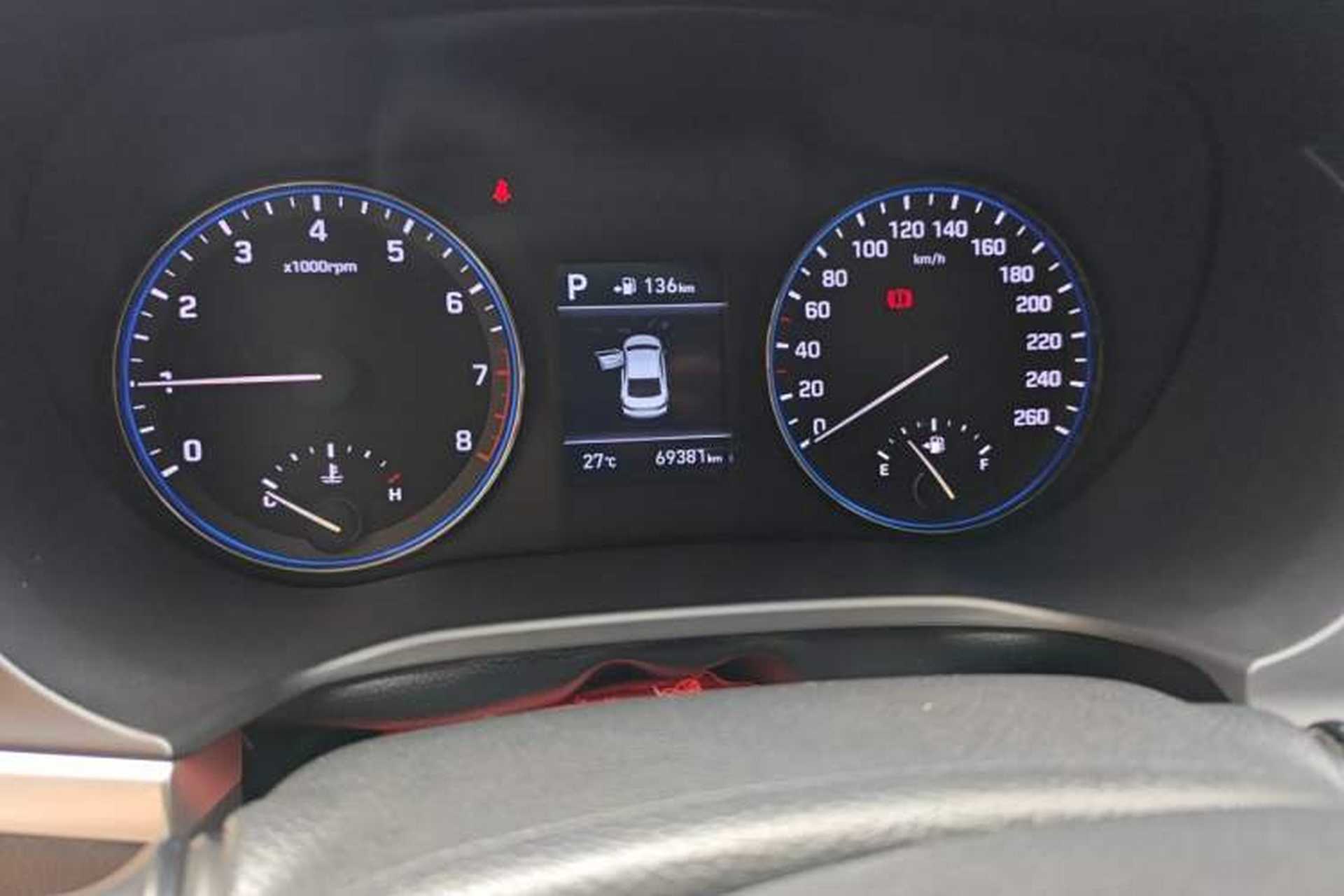 Used Hyundai Mistra 2017 1.6T Automatic Smart GLS China V Standard Odometer Close Up