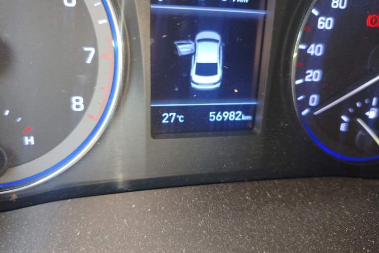 Used Hyundai Mistra 2017 1.6T Automatic Smart GLS China V Standard Odometer Close Up