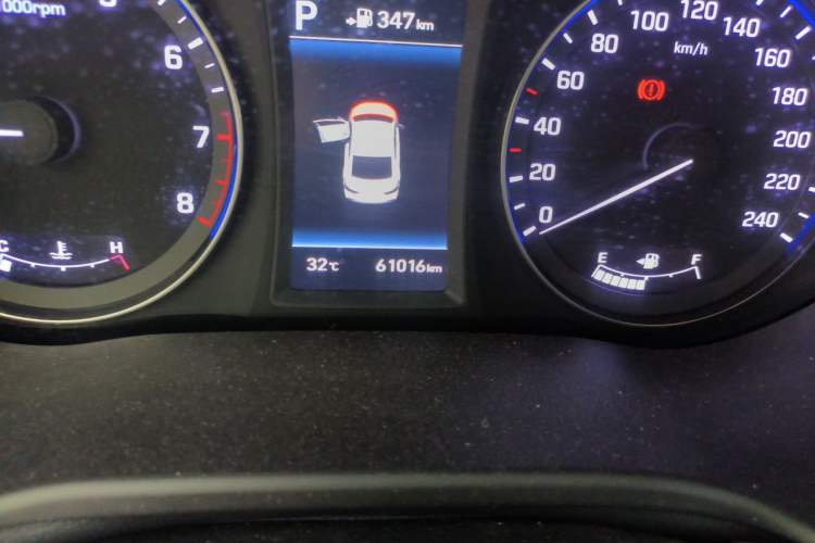 Used Hyundai Mistra 2017 1.8L Automatic Deluxe DLX Model China V Emission Standard Odometer Close Up