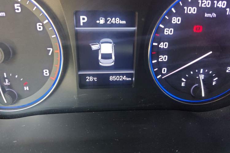 Used Hyundai Mistra 2017 1.6T Automatic Smart GLS China V Standard Odometer Close Up