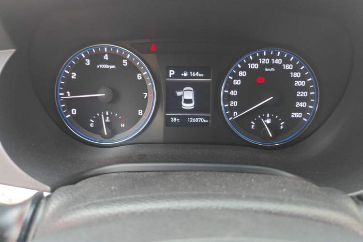 Used Hyundai Mistra 2017 1.6T Automatic Smart GLS China V Standard Odometer Close Up