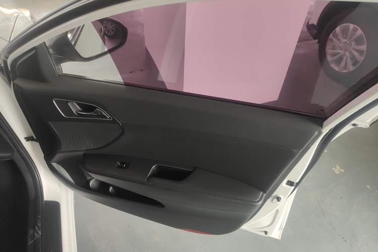 Used Hyundai Mistra 2017 1.8L Automatic Deluxe DLX Model China V Emission Standard Right Front Door Interior