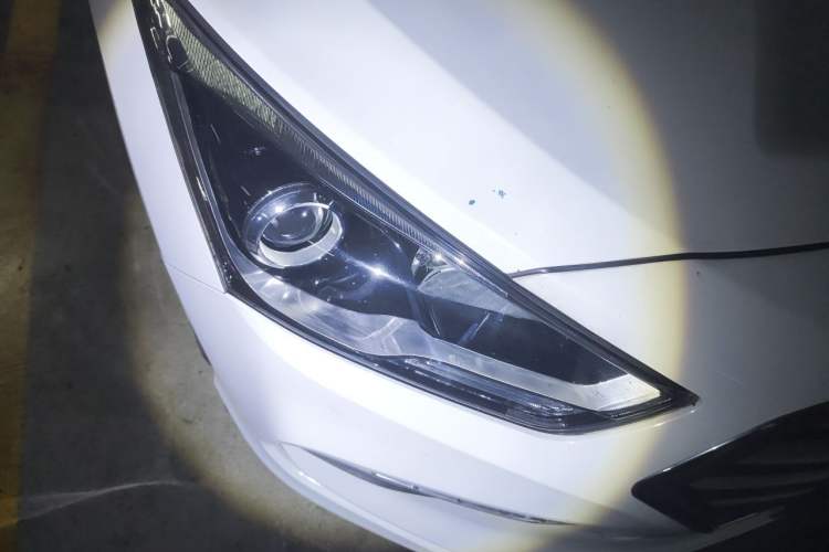 Used Hyundai Mistra 2017 1.8L Automatic Smart GLS China V Standard Right Front Headlight
