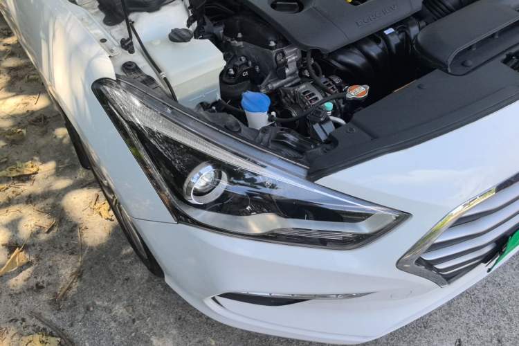 Used Hyundai Mistra 2017 1.8L Automatic Smart GLS China V Standard Right Front Headlight