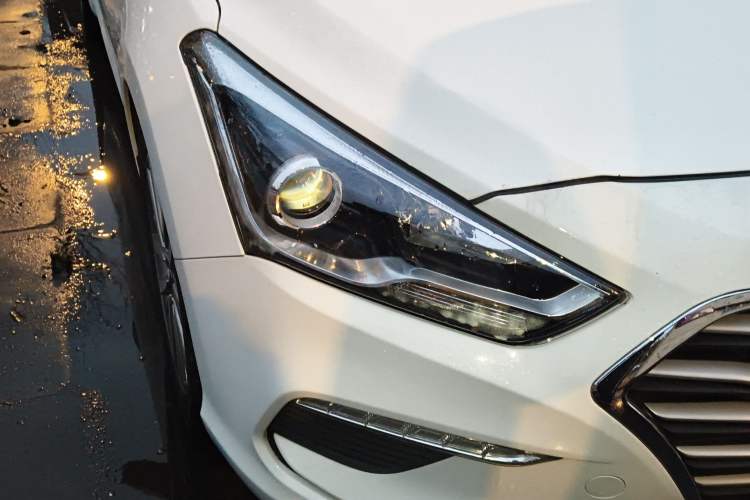 Used Hyundai Mistra 2017 1.8L Automatic Smart GLS China V Standard Right Front Headlight