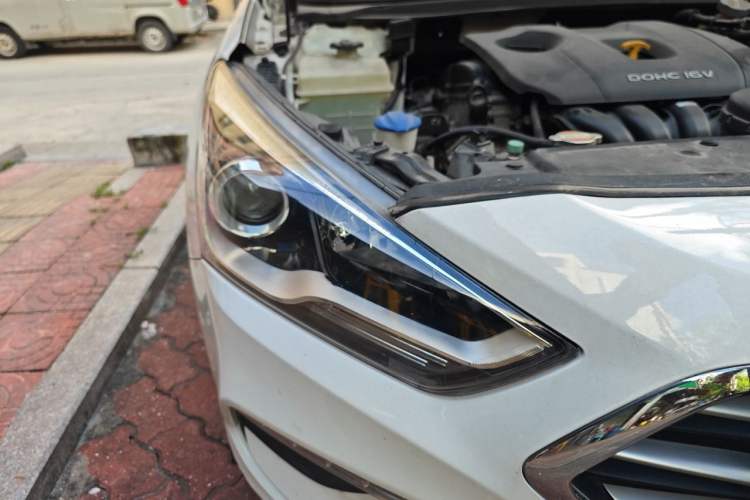 Used Hyundai Mistra 2017 1.8L Automatic Smart GLS China V Standard Right Front Headlight