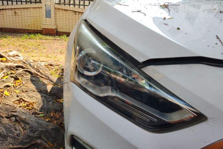 Used Hyundai Mistra 2017 1.8L Automatic Smart GLS China V Standard Right Front Headlight