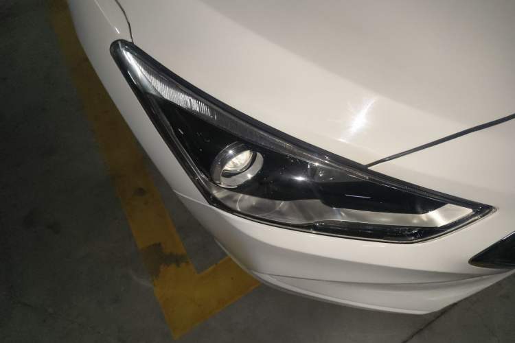 Used Hyundai Mistra 2017 1.8L Automatic Smart GLS China V Standard Right Front Headlight