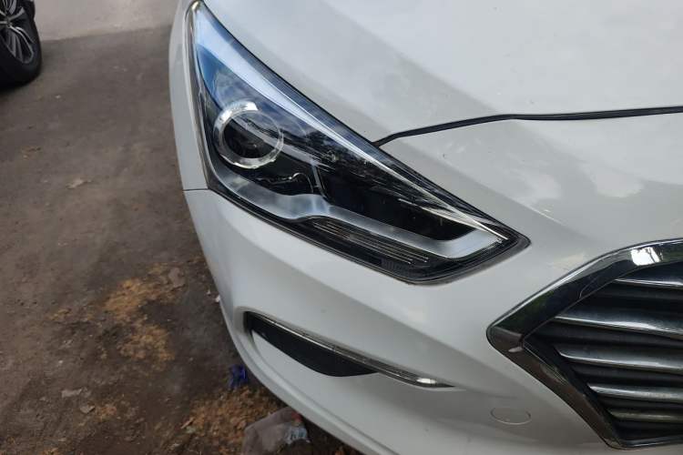 Used Hyundai Mistra 2017 1.6T Automatic Smart GLS China V Standard Right Front Headlight