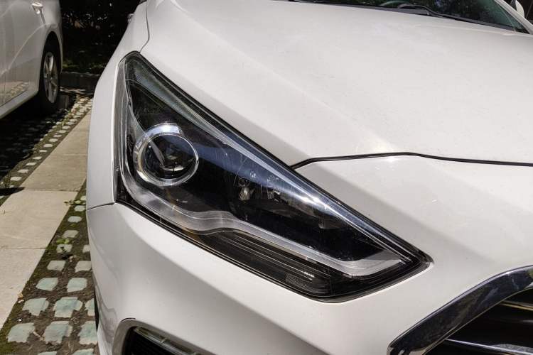 Used Hyundai Mistra 2017 1.6T Automatic Smart GLS China V Standard Right Front Headlight