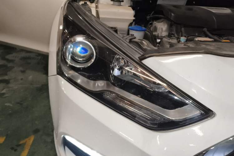 Used Hyundai Mistra 2017 1.6T Automatic Smart GLS China V Standard Right Front Headlight