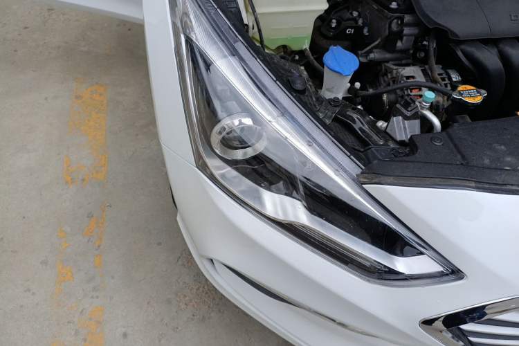 Used Hyundai Mistra 2017 1.8L Automatic Smart GLS China V Standard Right Front Headlight