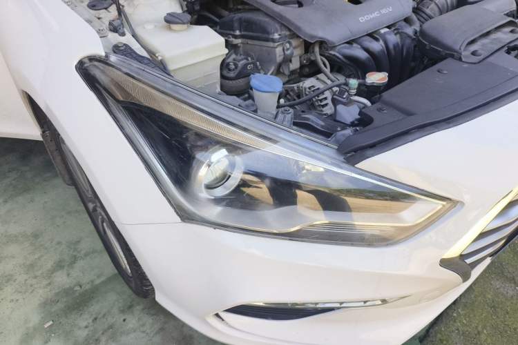 Used Hyundai Mistra 2017 1.8L Automatic Smart GLS China V Standard Right Front Headlight