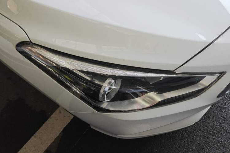 Used Hyundai Mistra 2017 1.8L Automatic Smart GLS China V Standard Right Front Headlight
