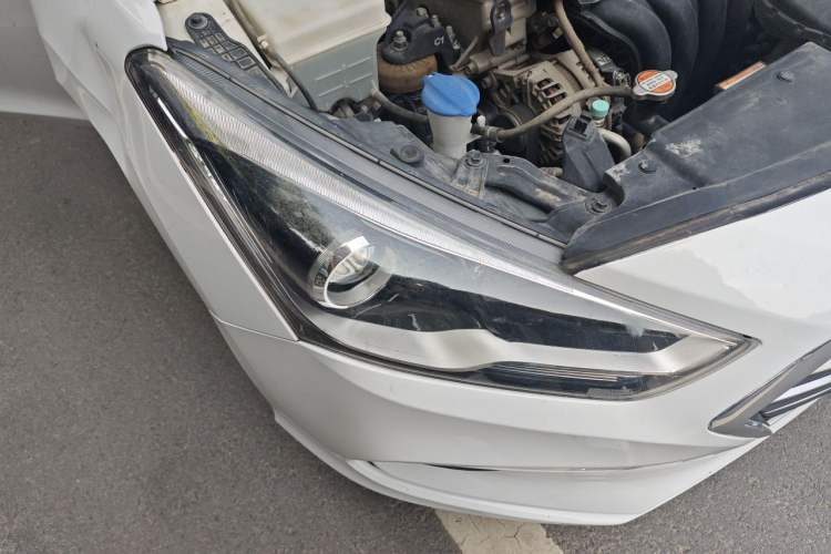 Used Hyundai Mistra 2017 1.8L Automatic Smart GLS China V Standard Right Front Headlight