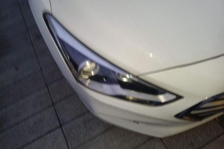 Used Hyundai Mistra 2017 1.8L Automatic Deluxe DLX Model China V Emission Standard Right Front Headlight