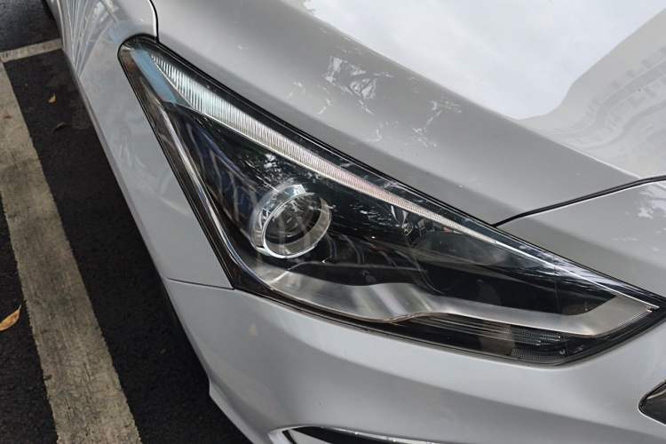 Used Hyundai Mistra 2017 1.6T Automatic Smart GLS China V Standard Right Front Headlight