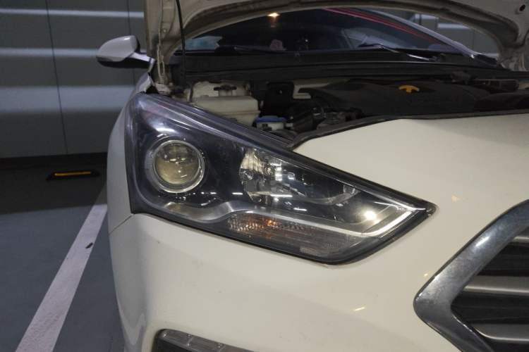 Used Hyundai Mistra 2017 1.8L Automatic Smart GLS China V Standard Right Front Headlight