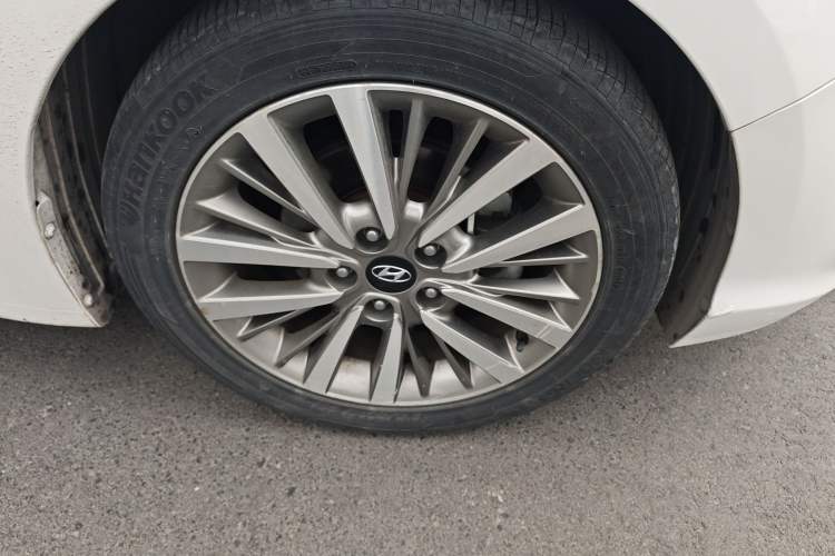 Used Hyundai Mistra 2017 1.8L Automatic Smart GLS China V Standard Right Front Wheel Hub
