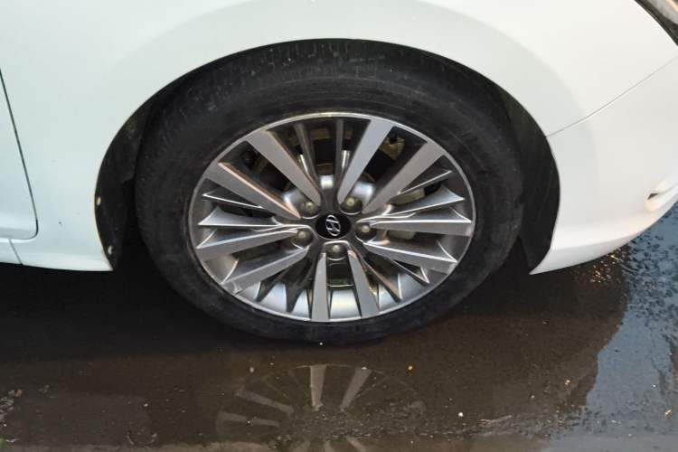 Used Hyundai Mistra 2017 1.8L Automatic Smart GLS China V Standard Right Front Wheel Hub