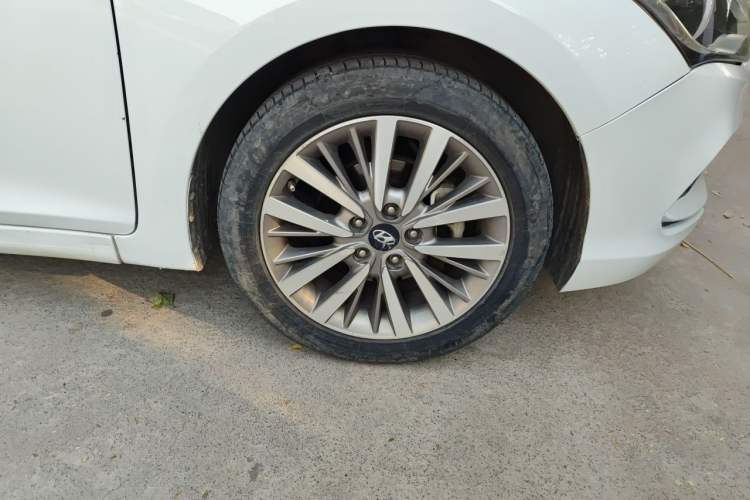 Used Hyundai Mistra 2017 1.8L Automatic Deluxe DLX Model China V Emission Standard Right Front Wheel Hub