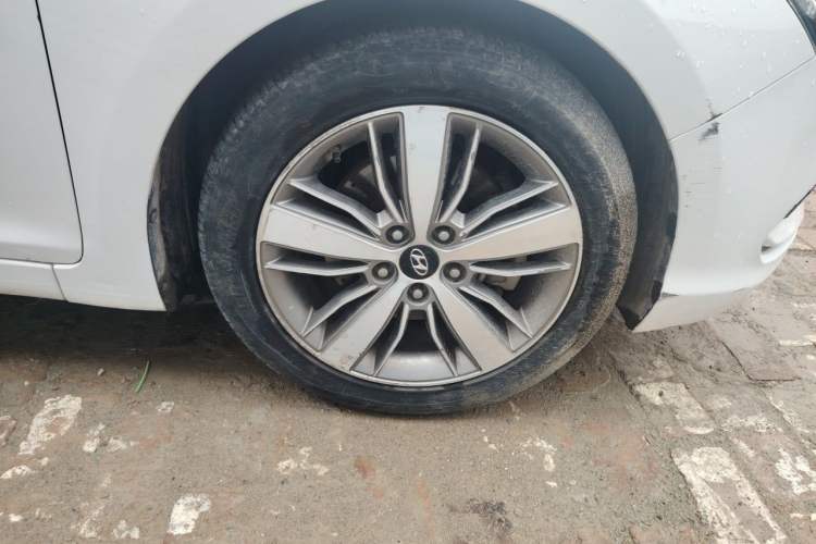 Used Hyundai Mistra 2017 1.6T Automatic Flagship Model TOP China V Emission Standard Right Front Wheel Hub