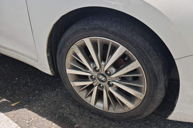 Used Hyundai Mistra 2017 1.8L Automatic Smart GLS China V Standard Right Front Wheel Hub