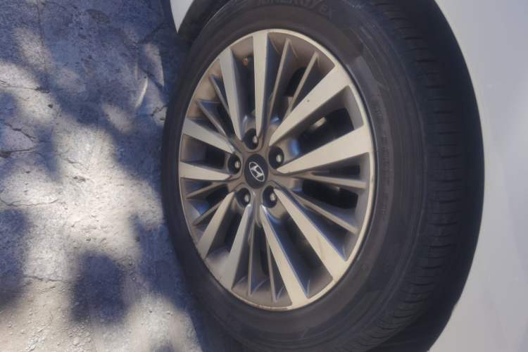 Used Hyundai Mistra 2017 1.8L Automatic Smart GLS China V Standard Right Front Wheel Hub