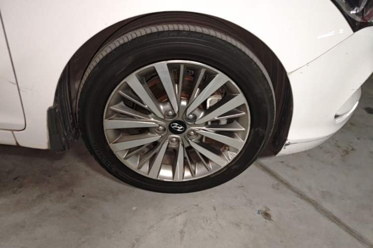 Used Hyundai Mistra 2017 1.6T Automatic Smart GLS China V Standard Right Front Wheel Hub