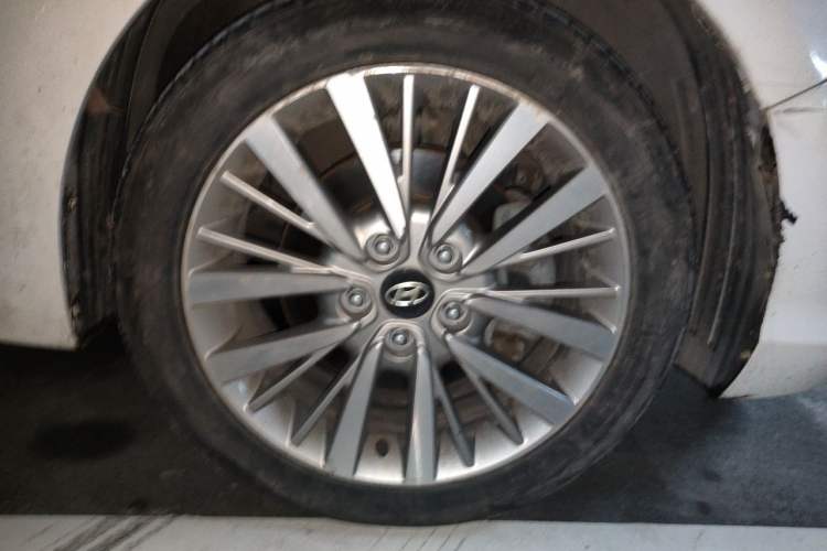 Used Hyundai Mistra 2017 1.6T Automatic Smart GLS China V Standard Right Front Wheel Hub