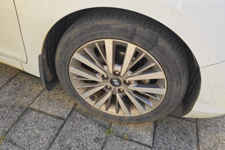 Used Hyundai Mistra 2017 1.8L Automatic Smart GLS China V Standard Right Front Wheel Hub