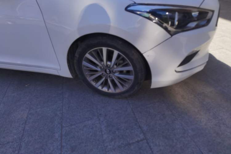 Used Hyundai Mistra 2017 1.8L Automatic Deluxe DLX Model China V Emission Standard Right Front Wheel Hub
