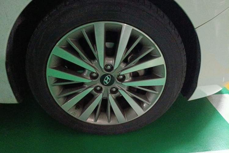 Used Hyundai Mistra 2017 1.8L Automatic Smart GLS China V Standard Right Front Wheel Hub