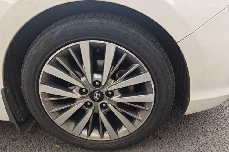 Used Hyundai Mistra 2017 1.8L Automatic Smart GLS China V Standard Right Front Wheel Hub