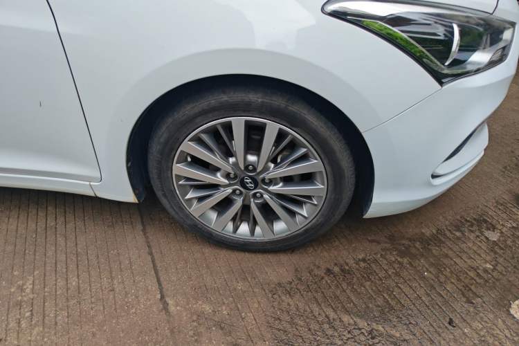 Used Hyundai Mistra 2017 1.8L Automatic Smart GLS China V Standard Right Front Wheel Hub
