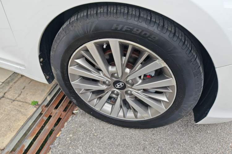 Used Hyundai Mistra 2017 1.8L Automatic Smart GLS China V Standard Right Front Wheel Hub