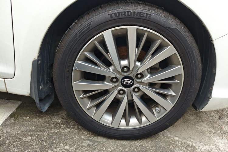 Used Hyundai Mistra 2017 1.8L Automatic Smart GLS China V Standard Right Front Wheel Hub