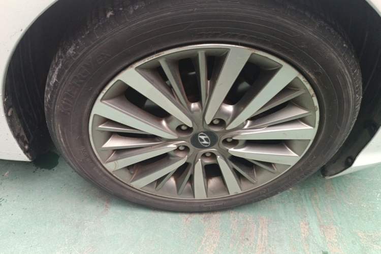Used Hyundai Mistra 2017 1.8L Automatic Smart GLS China V Standard Right Front Wheel Hub