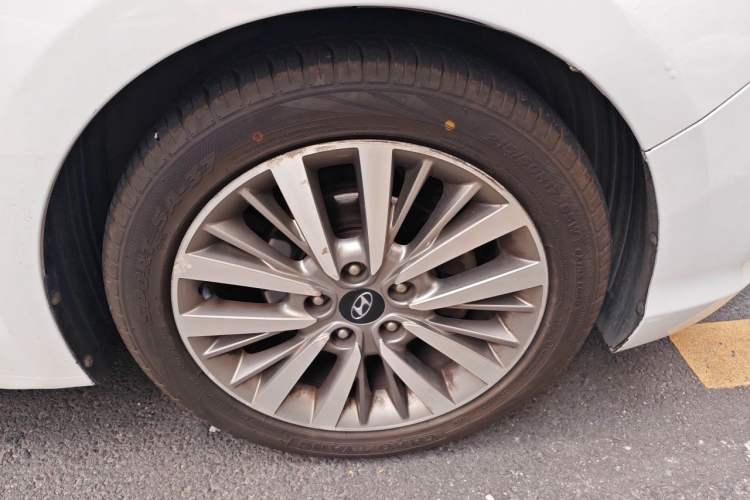 Used Hyundai Mistra 2017 1.8L Automatic Smart GLS China V Standard Right Front Wheel Hub