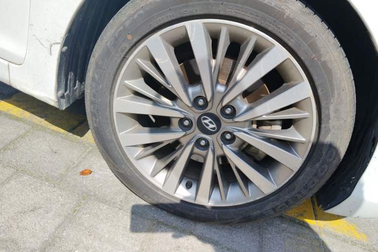 Used Hyundai Mistra 2017 1.6T Automatic Smart GLS China V Standard Right Front Wheel Hub