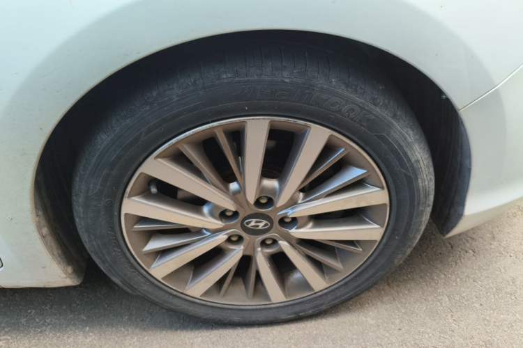 Used Hyundai Mistra 2017 1.6T Automatic Smart GLS China V Standard Right Front Wheel Hub
