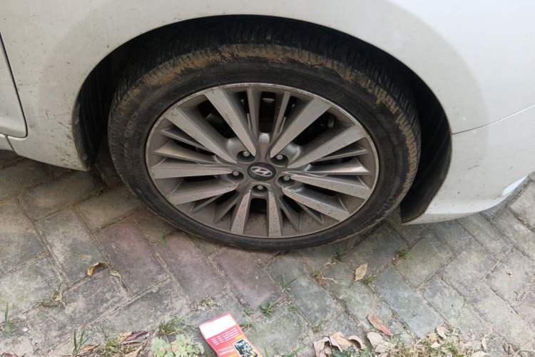 Used Hyundai Mistra 2017 1.6T Automatic Smart GLS China V Standard Right Front Wheel Hub