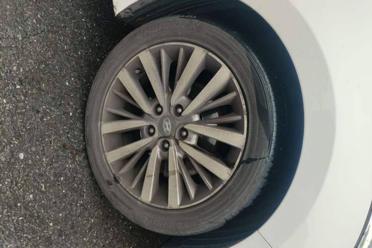 Used Hyundai Mistra 2017 1.8L Automatic Smart GLS China V Standard Right Front Wheel Hub