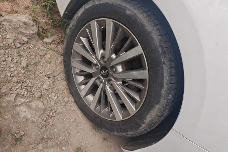 Used Hyundai Mistra 2017 1.6T Automatic Smart GLS China V Standard Right Front Wheel Hub