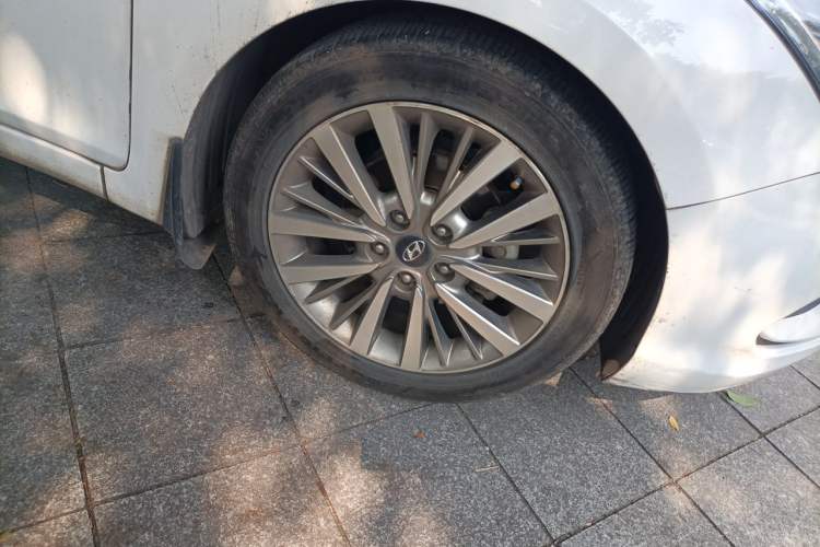 Used Hyundai Mistra 2017 1.8L Automatic Smart GLS China V Standard Right Front Wheel Hub