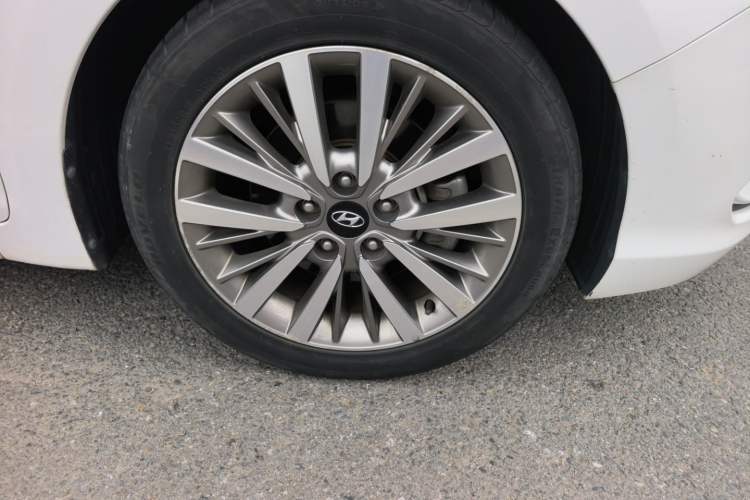 Used Hyundai Mistra 2017 1.6T Automatic Smart GLS China V Standard Right Front Wheel Hub